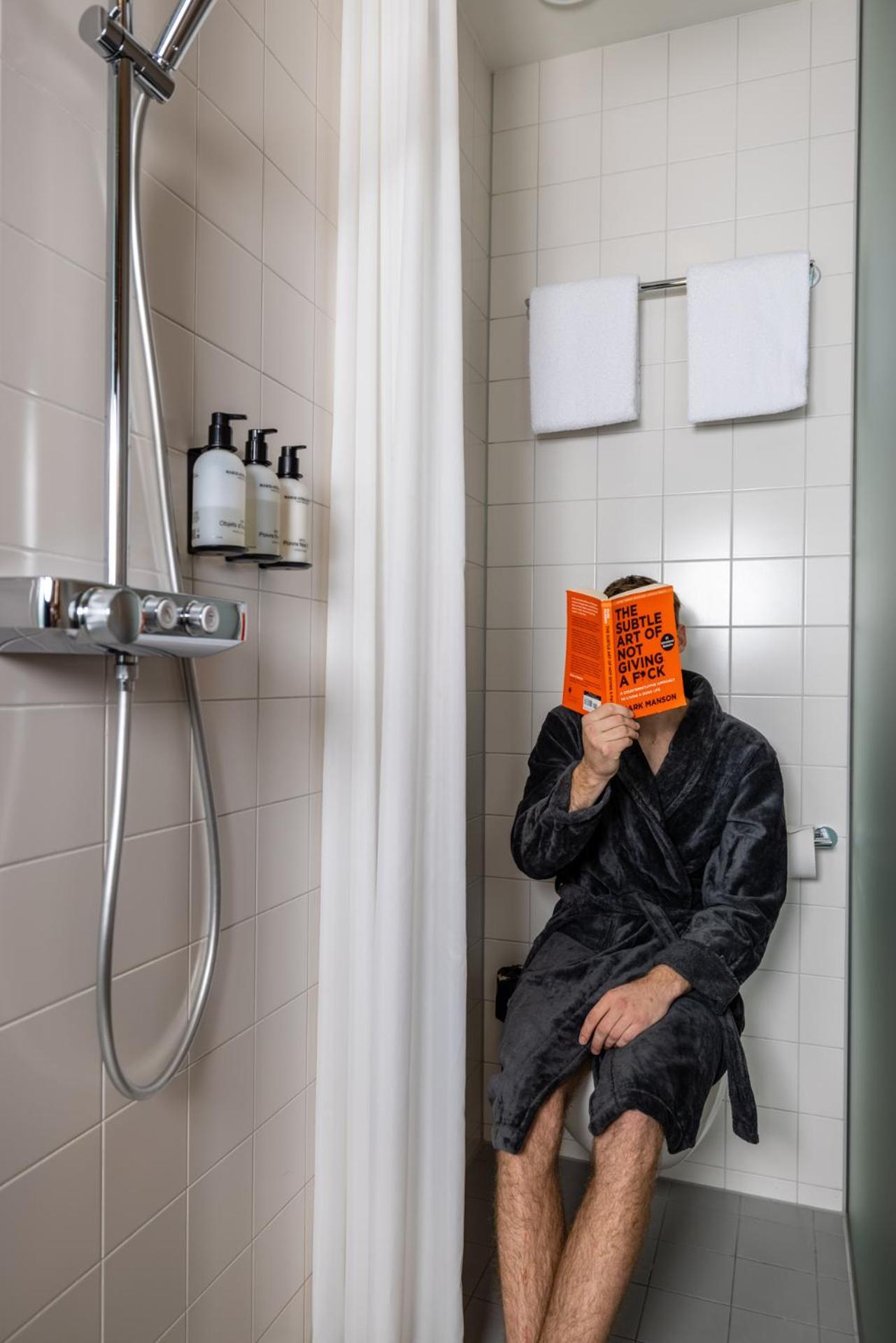 ホテル The Bellhop ロッテルダム エクステリア 写真